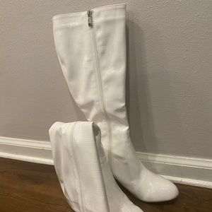 White Crocodile Embossed Side Zip Chunky Heeled Knee High Boots